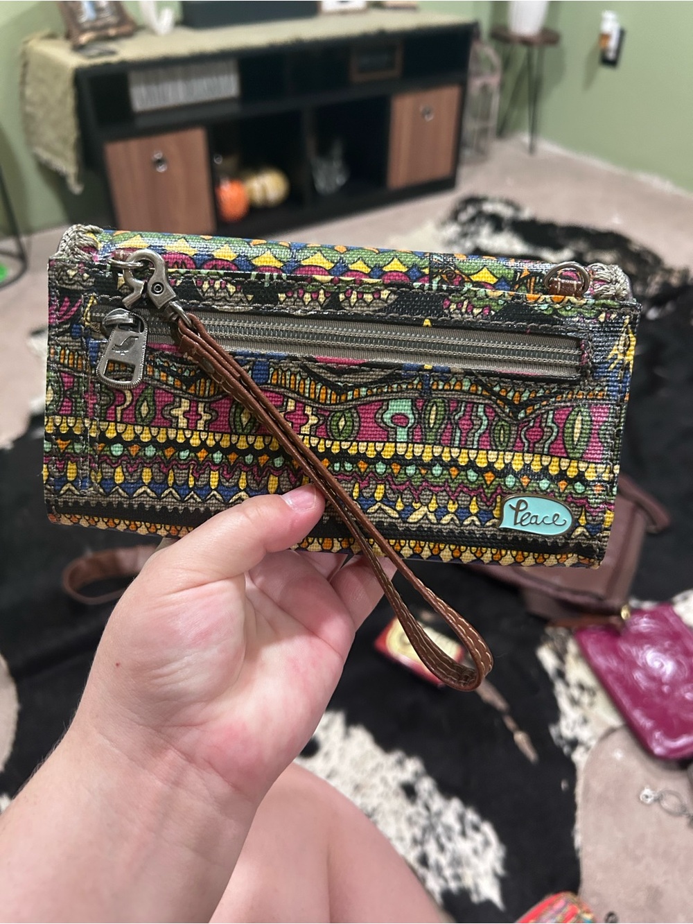 Sakroots Multicolor Embroidered Pattern Wallet - Picture 3 of 5